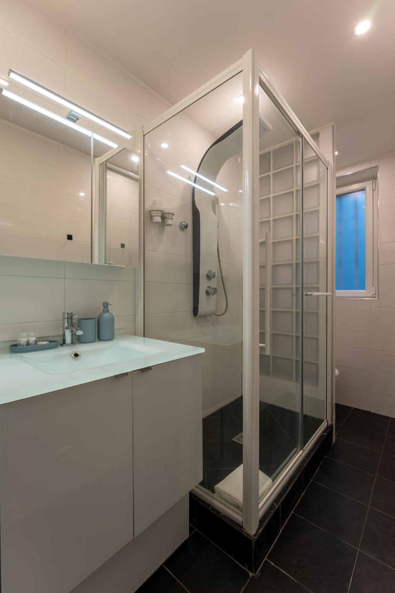 Appartement De Luxe Champs Elysees Neuf París Exterior foto